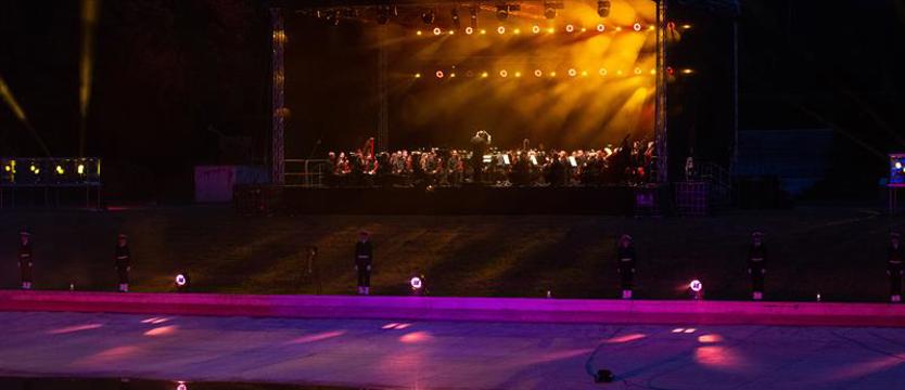Niezwykły koncert na Cmentarzu Centralnym