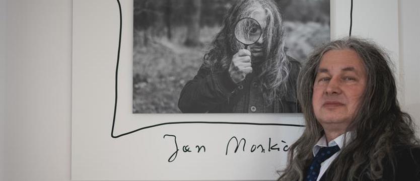 Fotografowanie jak poszukiwanie. Wystawa fotografii Jana Monkiewicza