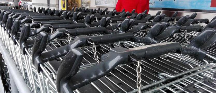 Przedświąteczne kontrole w marketach. Mandaty za brud