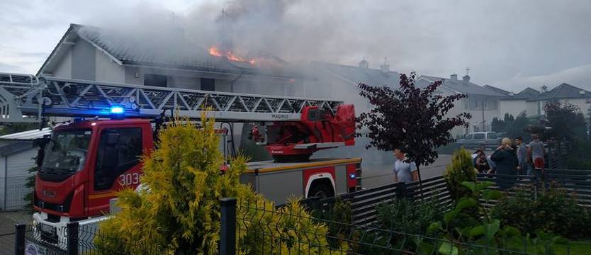 Pożar na Bezrzeczu. Piorun uderzył w dom