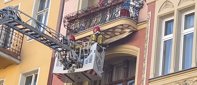Naderwany balkon. Utrudnienia w centrum Szczecina