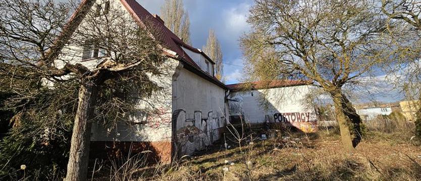 Czy „Zaścianek” mógłby istnieć w obecnych czasach?
