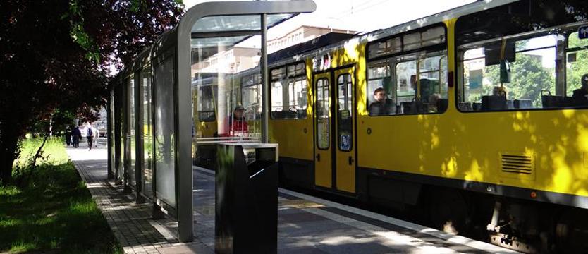 Kubły się pojawiły na nowych przystankach w ul. Matejki