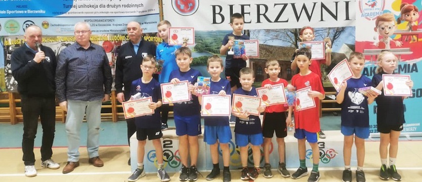 Tenis stołowy. II Wojewódzki Turniej Kwalifikacyjny Skrzatów w Bierzwniku