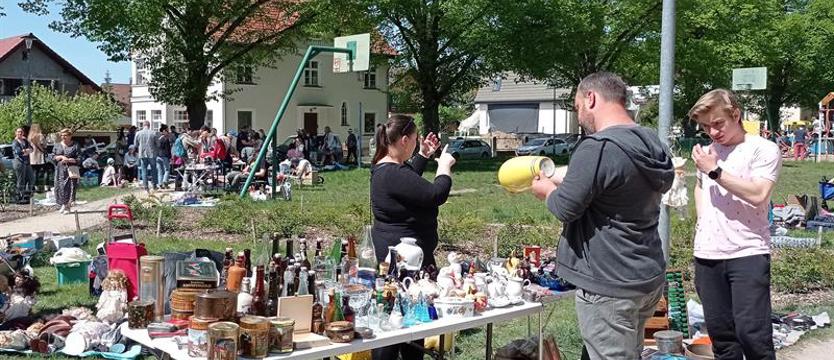 Niedziela na Pogodnie. Skarby z drugiej ręki
