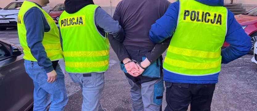 Oszukali ludzi na ponad milion złotych. Pięć osób zatrzymanych