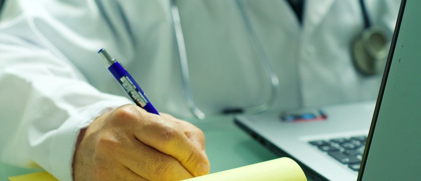 ZUS podsumował ubiegły rok. W regionie 880 tys. zwolnień lekarskich