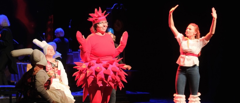 Niezwykła „Alicja w Krainie Czarów” w Teatrze Polskim