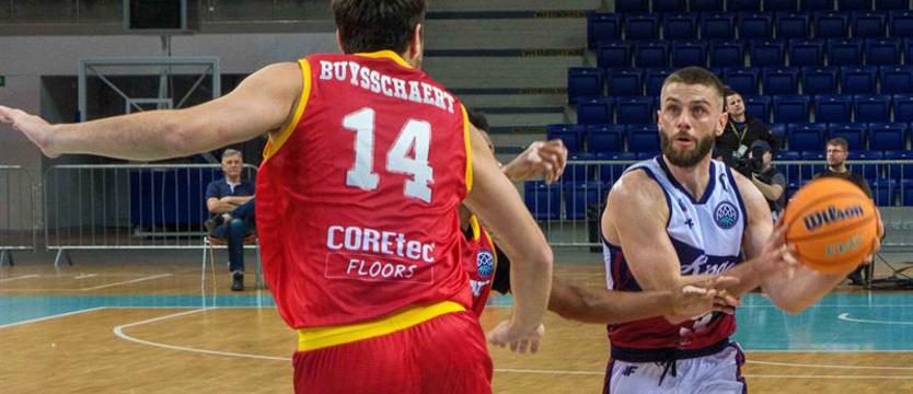 Sześciu obcokrajowców w Kingu. Mazurczak kontuzjowany, Nicholson na trybunach
