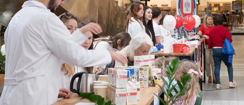 Młodzi farmaceuci podpowiadali i przypominali, że... można ich pytać