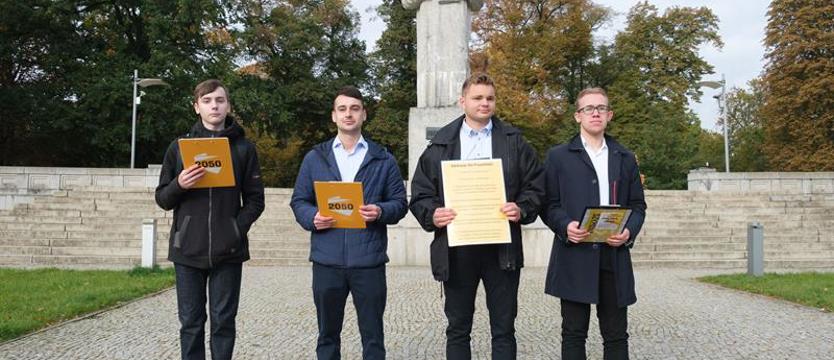 Młodzieżówka Hołowni nie lubi ministra Czarnka