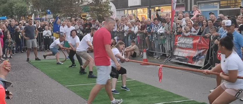 Sławomir Toczek show, czyli przeciąganie liny w Pobierowie