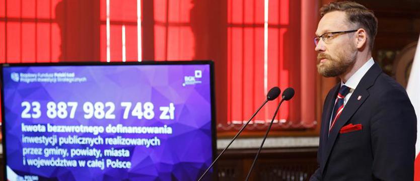 Rząd przetransferuje do samorządów ogromne pieniądze