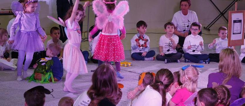 "Dzwoneczki" w Filharmonii. Z warsztatów na scenę