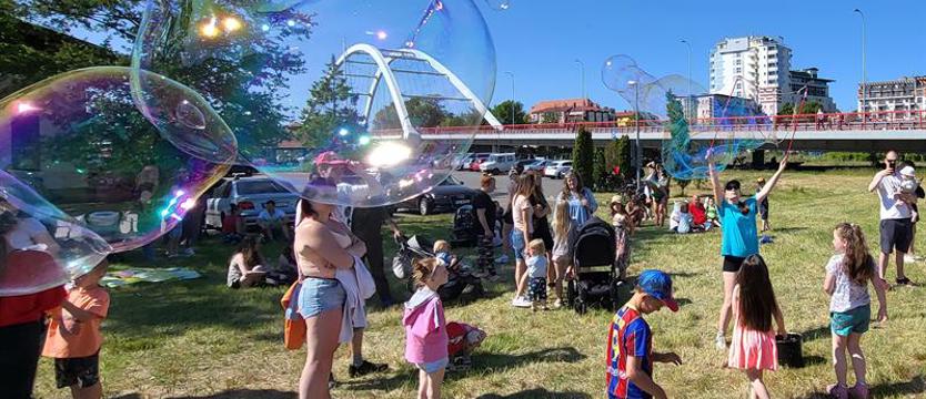 Bańki lecą do nieba
