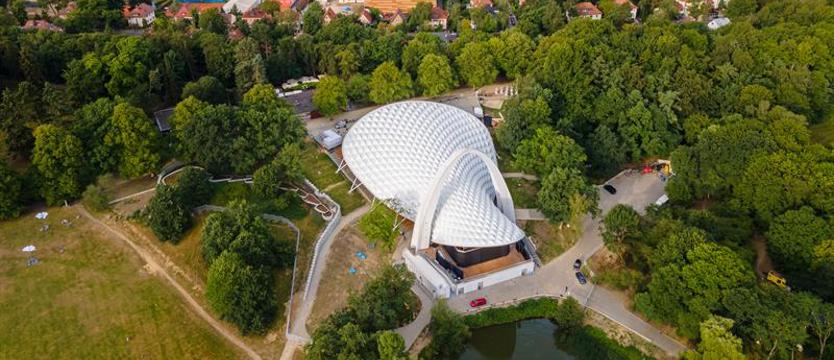 Przesuną płot przy Teatrze Letnim