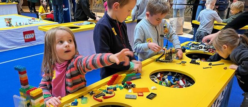 Dzień pod znakiem zabawy z LEGO