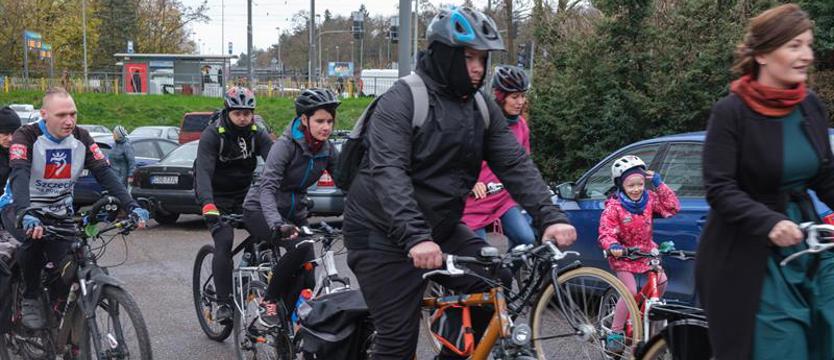 Rowerowy przejazd przez miasto