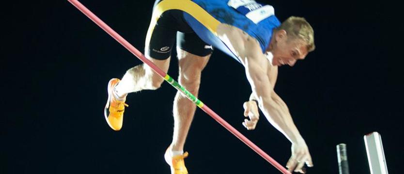 Lekkoatletyka. Piotr Lisek na podium w Cottbus