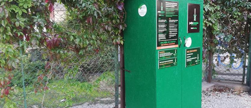 Jadłodzielnia stawia ósmą szafkę. Nie marnujmy żywności!