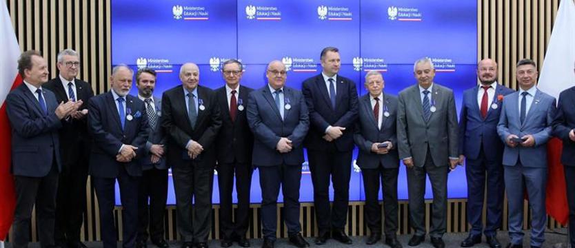 Zasłużeni dla nauki polskiej. Medale dla pracowników uniwersytetu