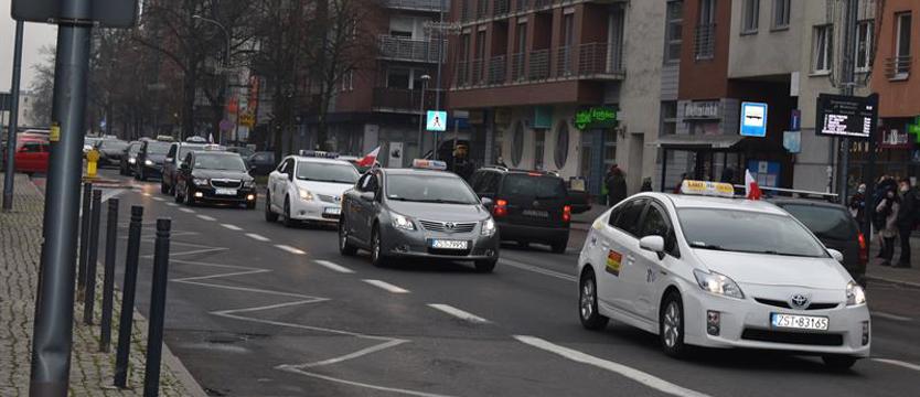 Taksówkarze protestowali w Szczecinie i Stargardzie