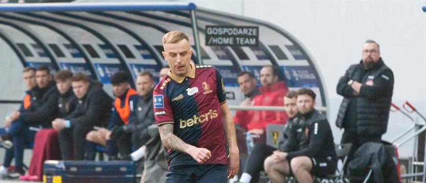 Piłka nożna. Kapitan Grosik przedłużył kontrakt!