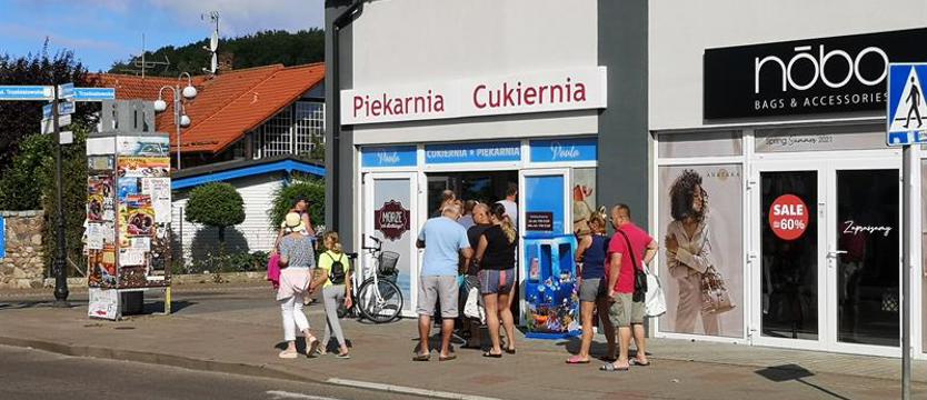 Świeże pieczywo na śniadanie