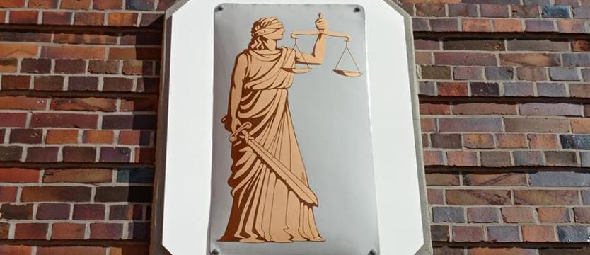 Wyrok w sprawie zabójstwa trzech kobiet uchylony z powodu tzw. neo-sędzi