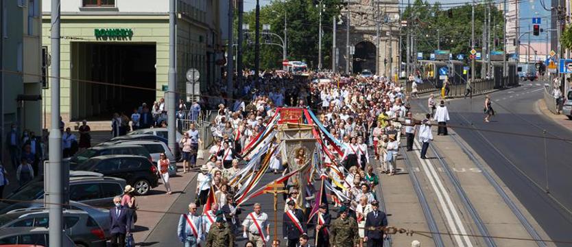 W czwartek Boże Ciało. Ulicami przejdą procesje