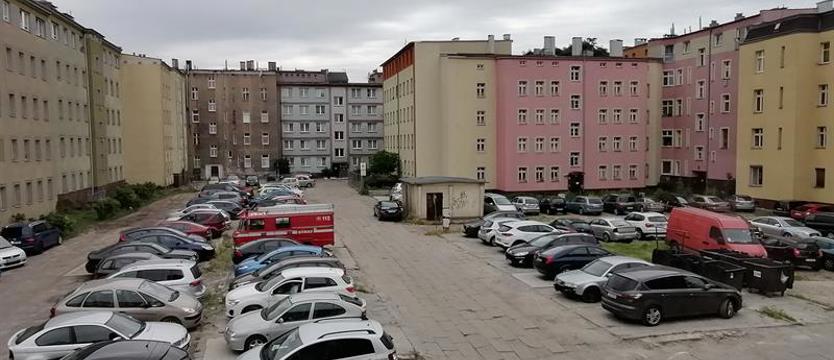 Plac publiczny zamiast samochodów. Zupełnie nowy Kwartał 36
