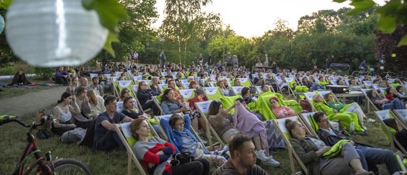 Kino na leżakach. Pierwszy seans już dzisiaj