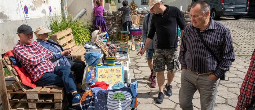 Tu kupisz prawie wszystko. Pchli targ w OffMarinie