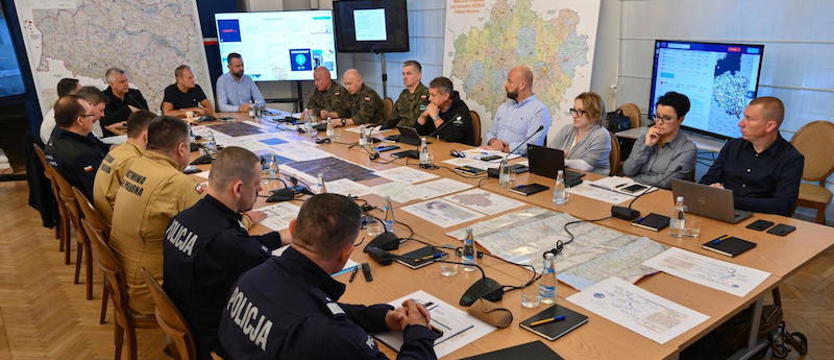 Sztab kryzysowy: najbardziej niepokojąca sytuacja w Krośnie Odrzańskim, w środę szczyt fali w Białej Górze