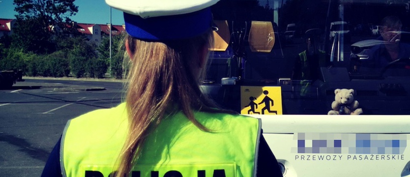 Drogówka zatrzymała pijanego kierowcę autobusu. Z promilami wiózł pasażerów