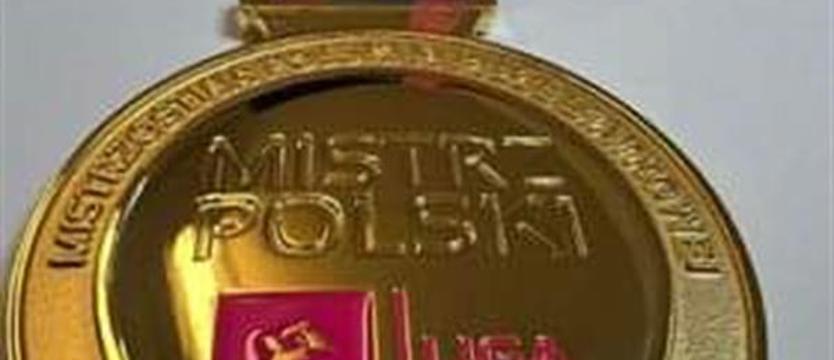 Można wylicytować złoty medal siatkarek. Akcja dla hospicjum w Tanowie