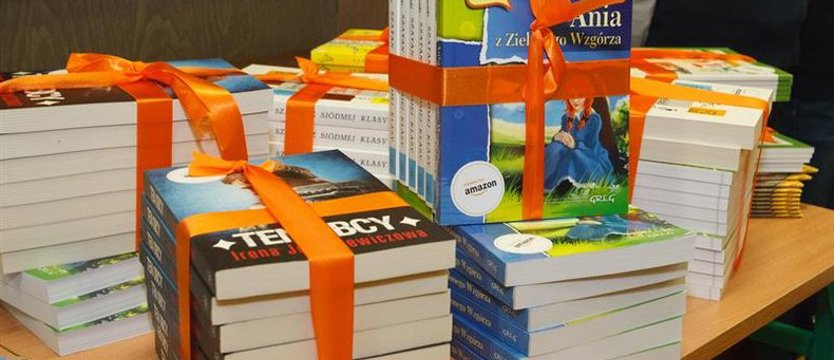 W świątecznym prezencie. Zbiórka książek dla małych pacjentów