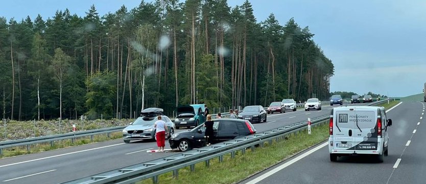 Zderzenie samochodów na S3. Utrudnienia w ruchu