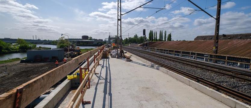 Miasto nie zwalnia tempa. Przybędzie przystanków SKM