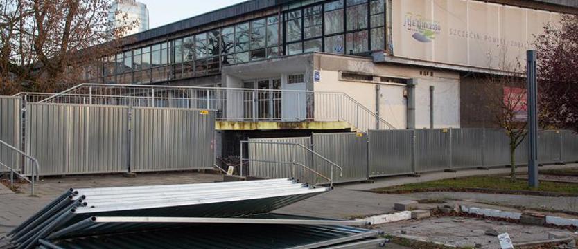 Ruszyły prace na starym SDS. Floating Arena czeka