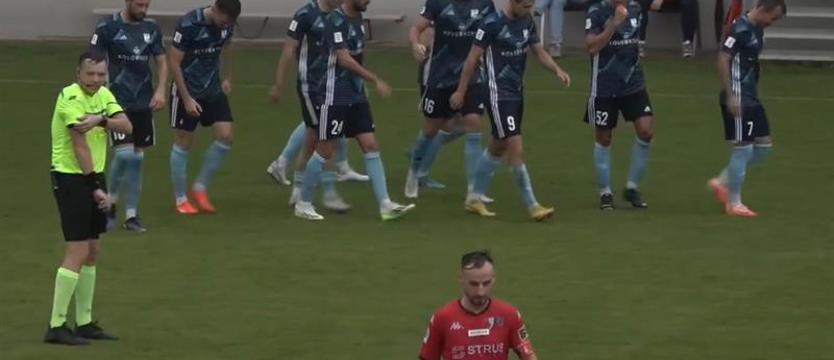 Piłka nożna. Kotwica bez licencji