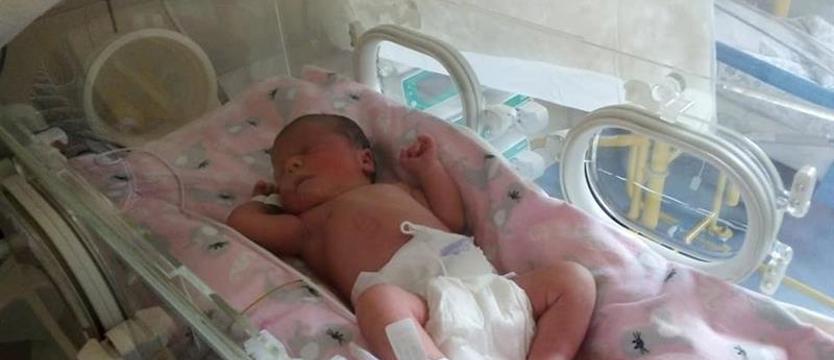 Co za piątek - szczęśliwa mama urodziła w... taksówce