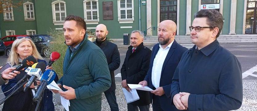 PiS: "Potrzebne są konsultacje społeczne w sprawie cen biletów"