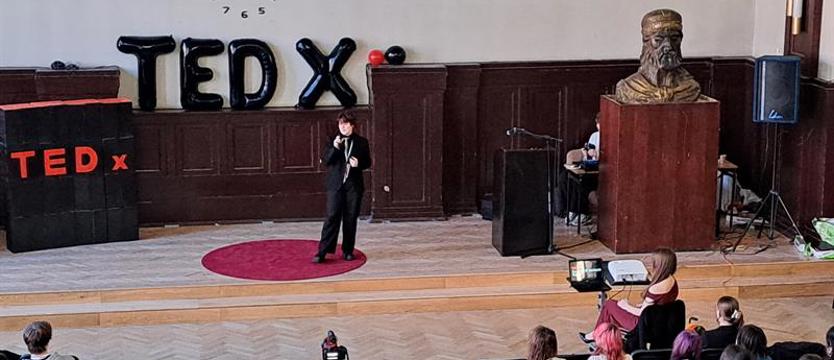 Mówili o czasie. Młodzieżowa wersja TEDx w II LO