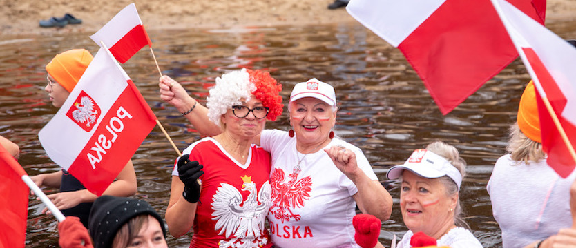 Morsy i biegacze uczcili w piątek Święto Niepodległości