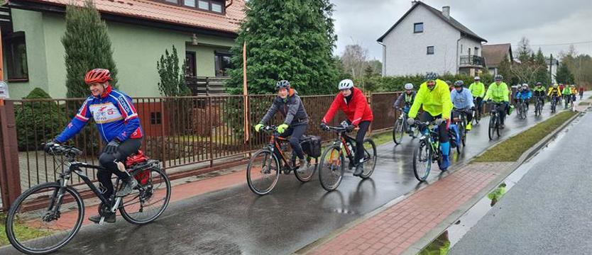 Gryfus powitał 2022 rok. Rajdem nad jezioro Świdwie