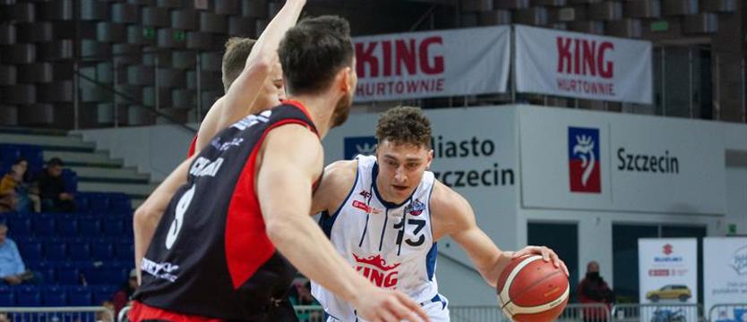 Koszykówka. Kacper Borowski bliżej Spójni