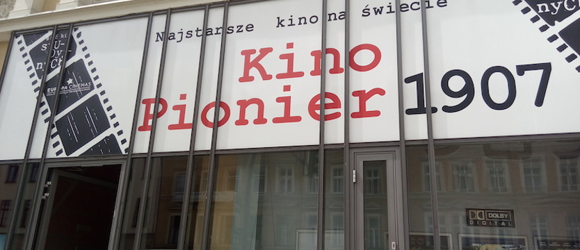 Kino Pionier rusza po 111 dniach zamknięcia! W najbliższy weekend - pięć tytułów