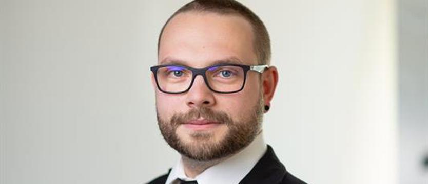 Kandydaci rozdają karty na rynku pracy