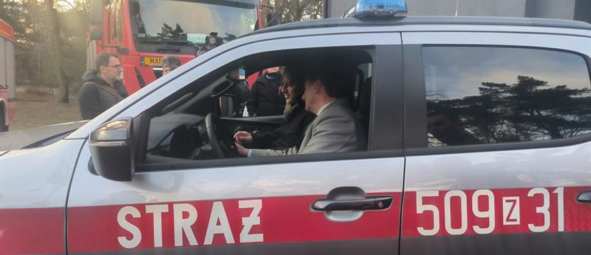 Nowy samochód dla strażaków z Tanowa. Z napędem na 4 koła, dojedzie w każde miejsce
